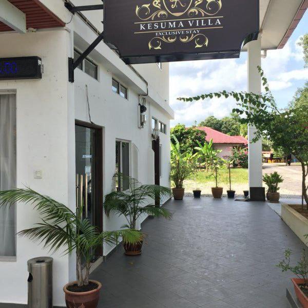New Kesuma Villa Exclusive Stay Парит Раджа Экстерьер фото